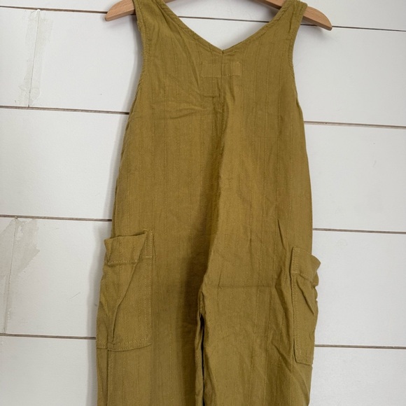 Zara neutral jumpsuit - Picture 7 of 7